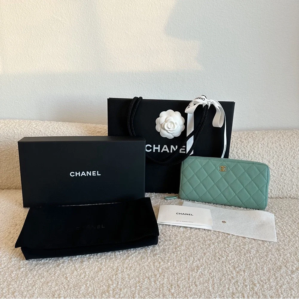 Chanel Zip Around Wallet | Sea Foam Green - Picture 2 of 11